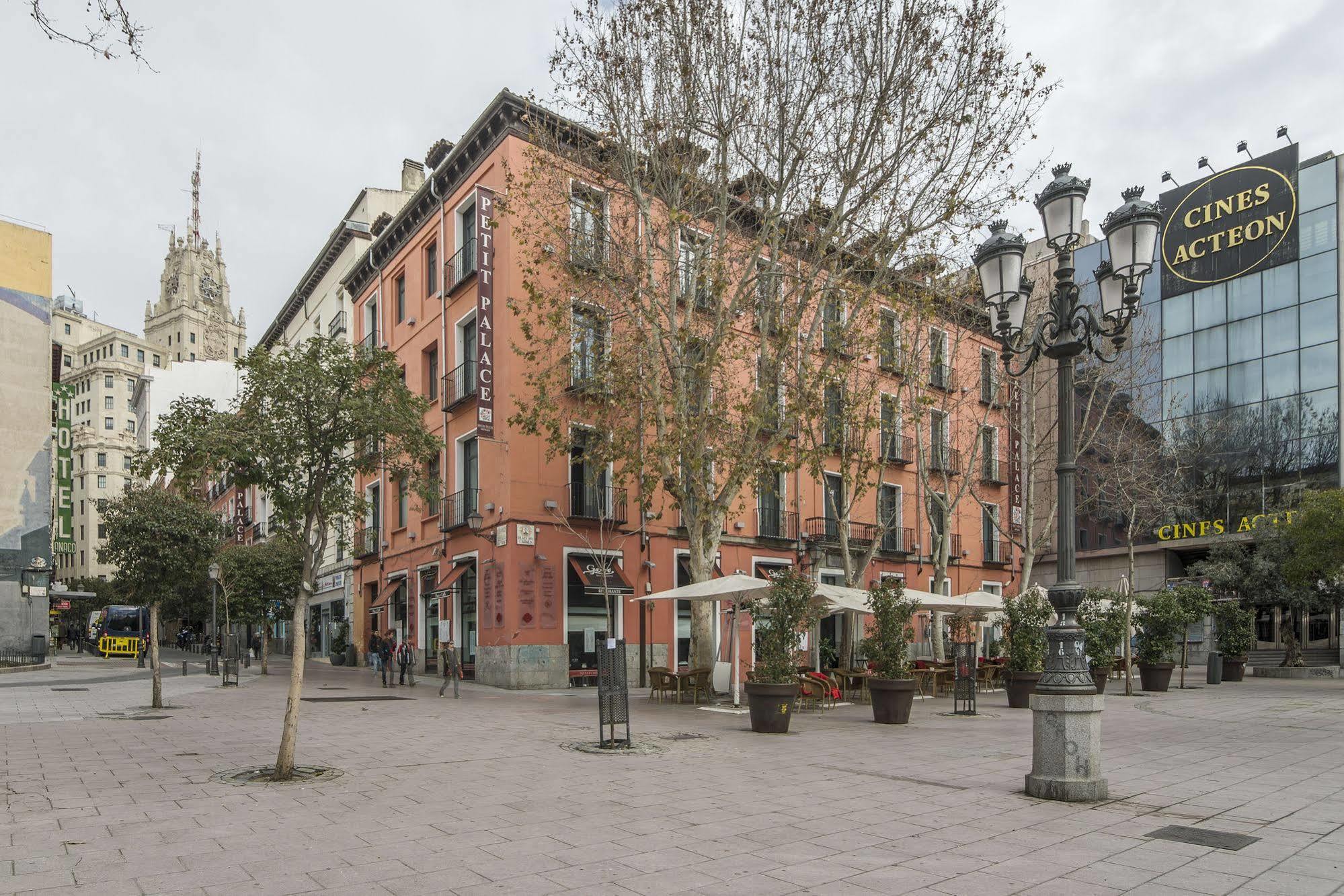 Petit Palace Plaza Del Carmen Madrid Kültér fotó